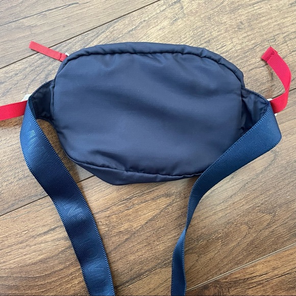 Tommy Jeans Fanny pack - Picture 3 of 3